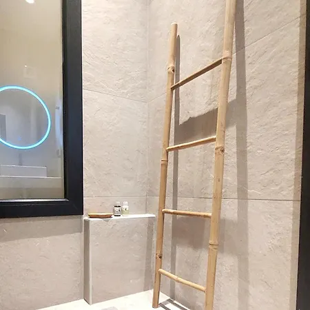 Eros And Psyche Hotell Nidhrion