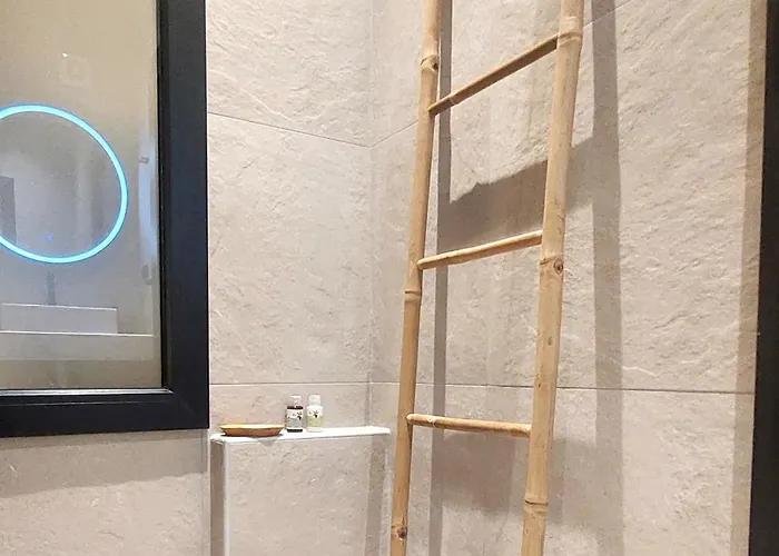 Eros And Psyche מלון נידרי