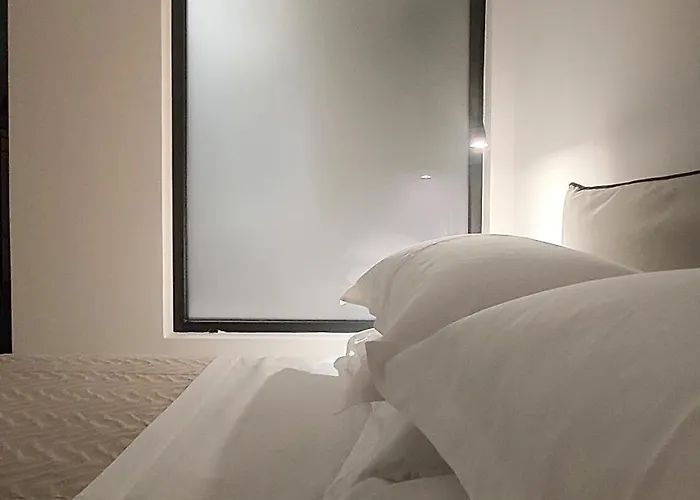 Eros And Psyche מלון